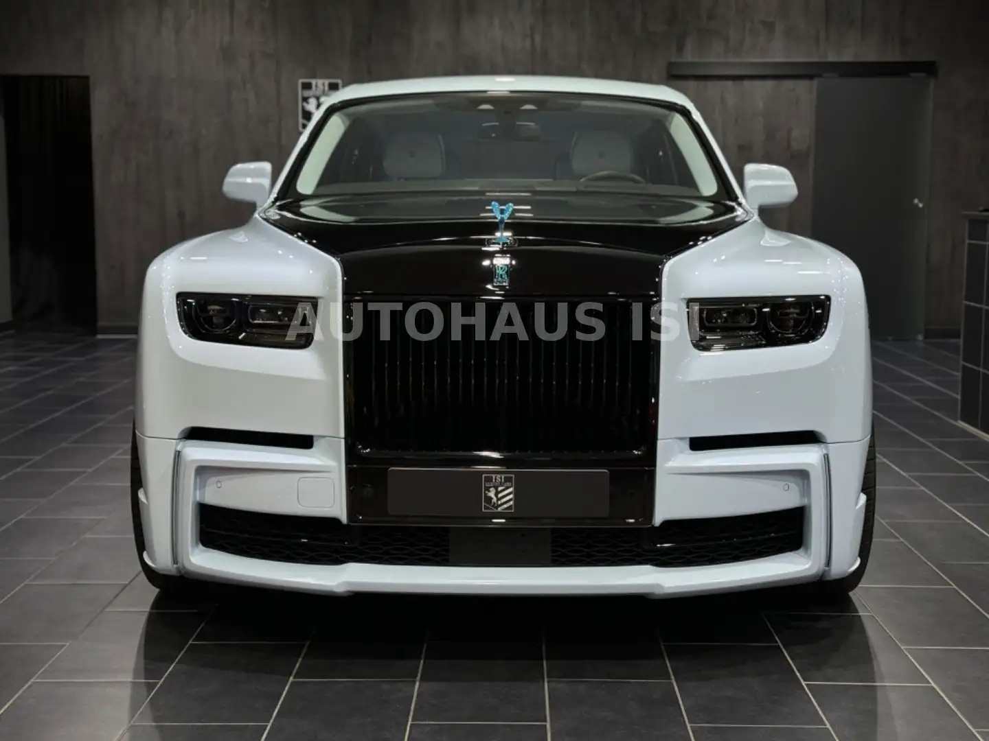 2023 Rolls-Royce Phantom, 19.980 km, Deutschland — Foto 2 z 12