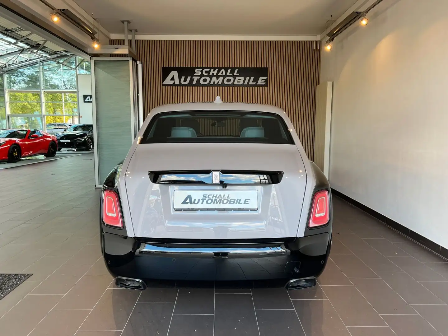 2024 Rolls-Royce Phantom, 13.500 km, Deutschland — Foto 5 z 12
