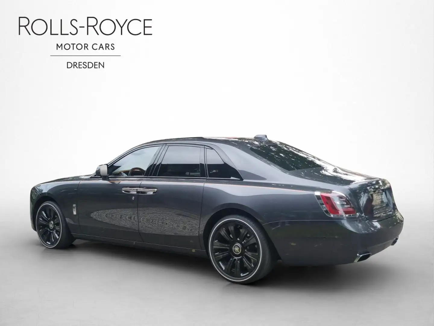 2025 Rolls-Royce Ghost, 36.000 km, Deutschland — Foto 2 z 12