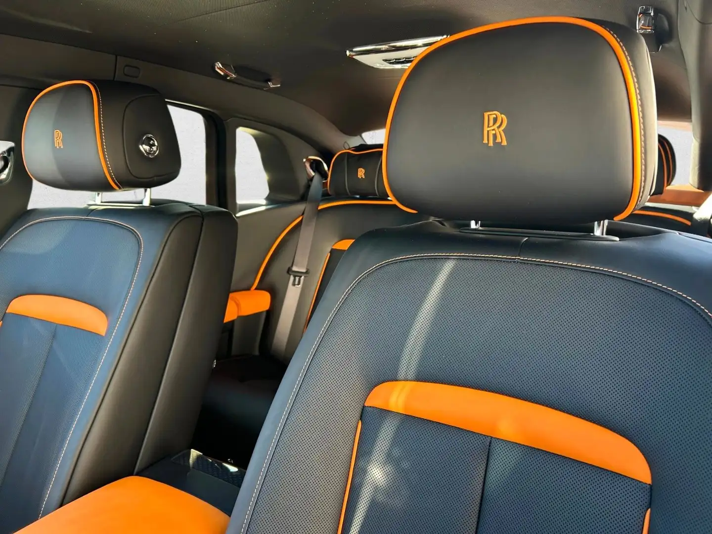 2026 Rolls-Royce Ghost, schwarz, 1.000 km, Deutschland — Foto 11 z 12