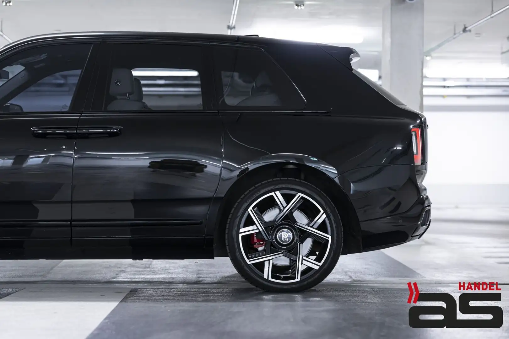 2024 Rolls-Royce Cullinan, 29.000 km, Deutschland — Foto 6 z 12