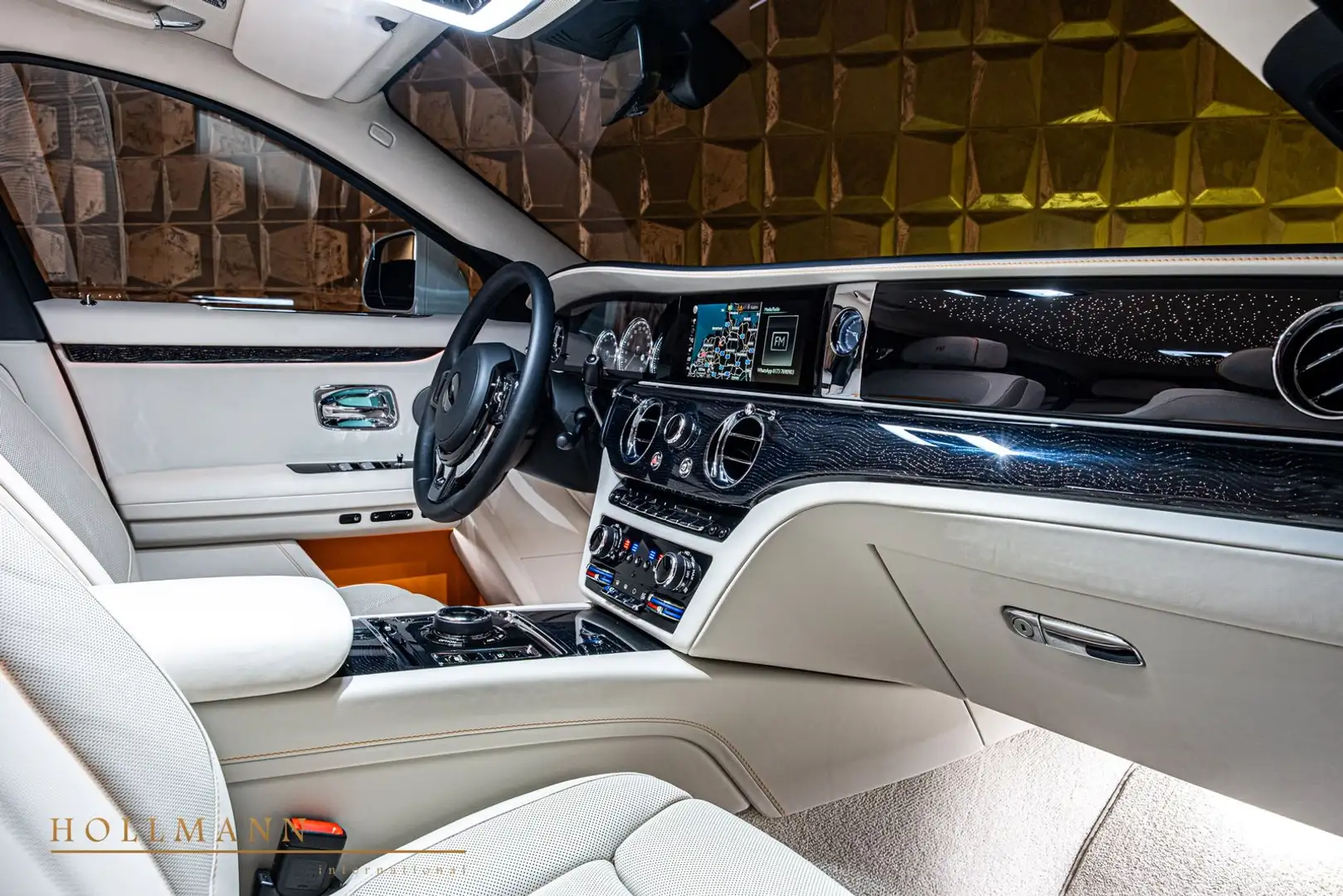 2023 Rolls-Royce Ghost, 880 km, Deutschland — Foto 10 z 12