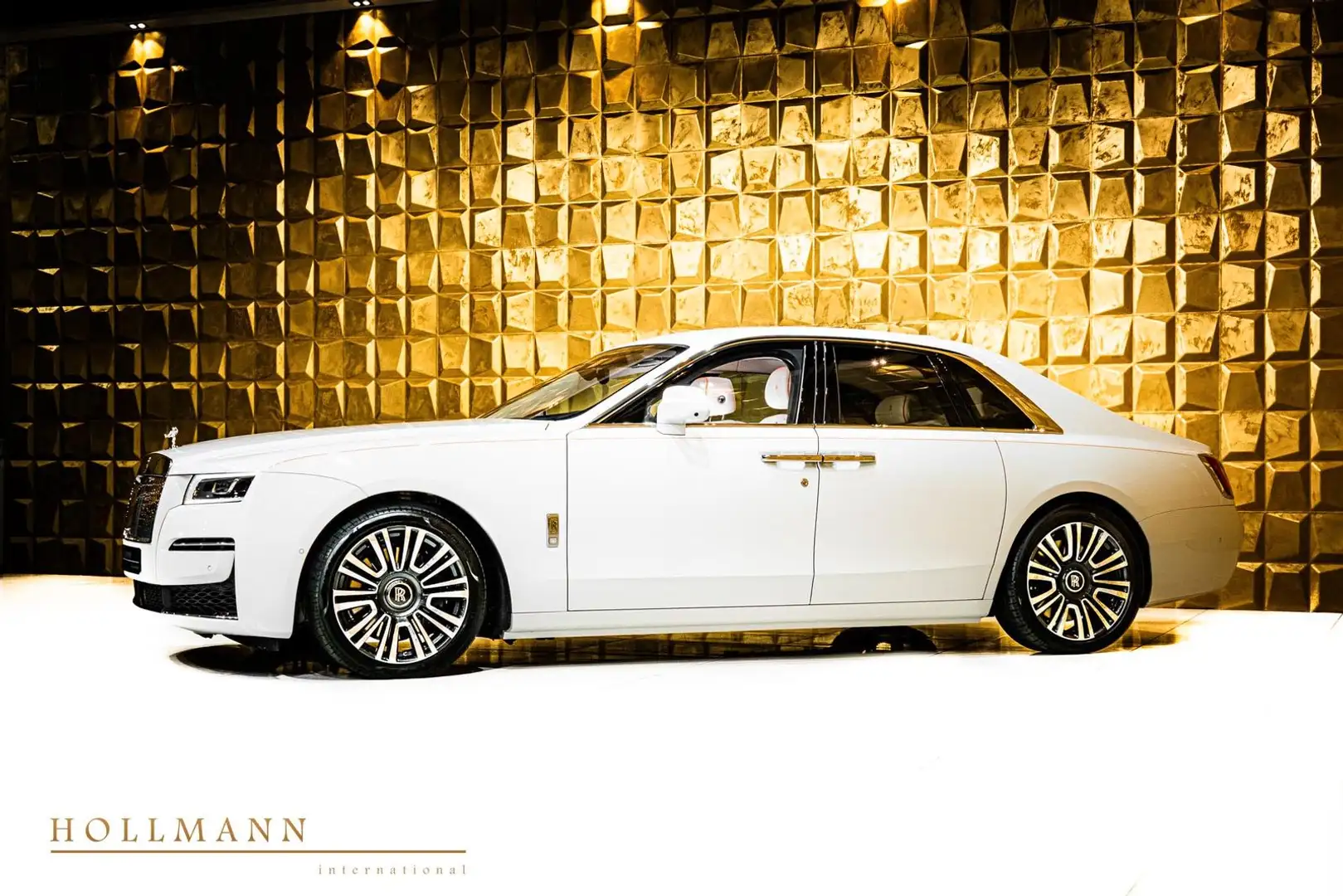 2023 Rolls-Royce Ghost, 880 km, Deutschland — Foto 3 z 12