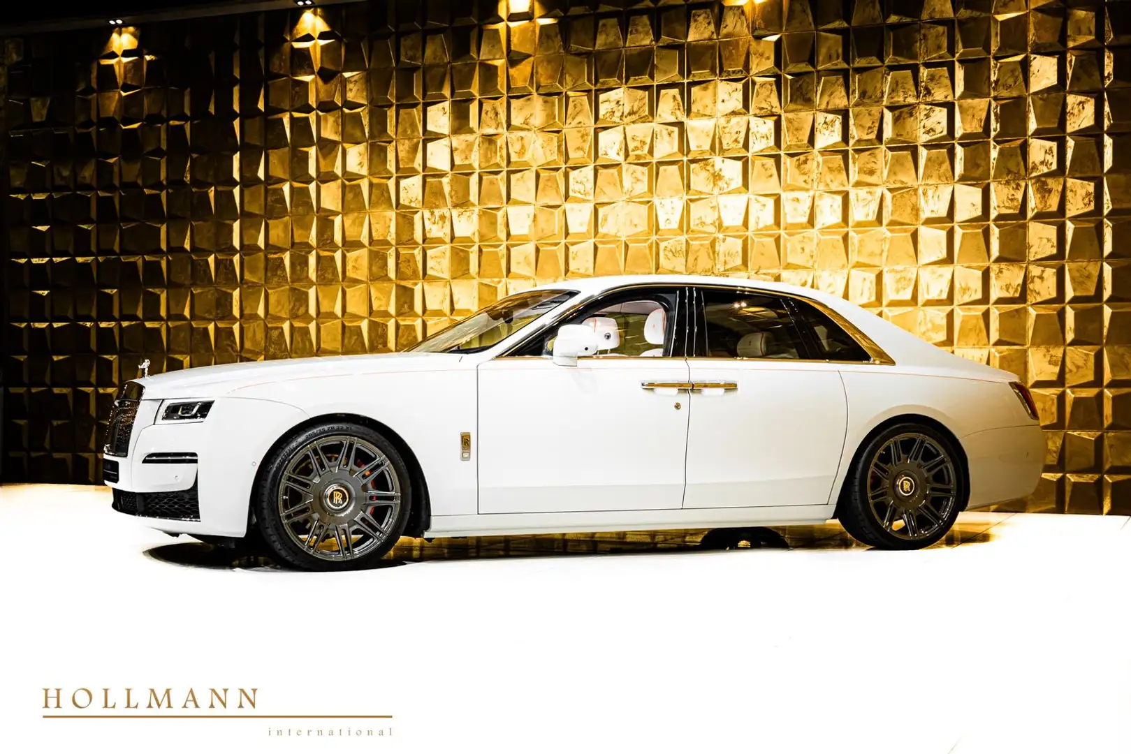 2023 Rolls-Royce Ghost, 880 km, Deutschland — Foto 3 z 12