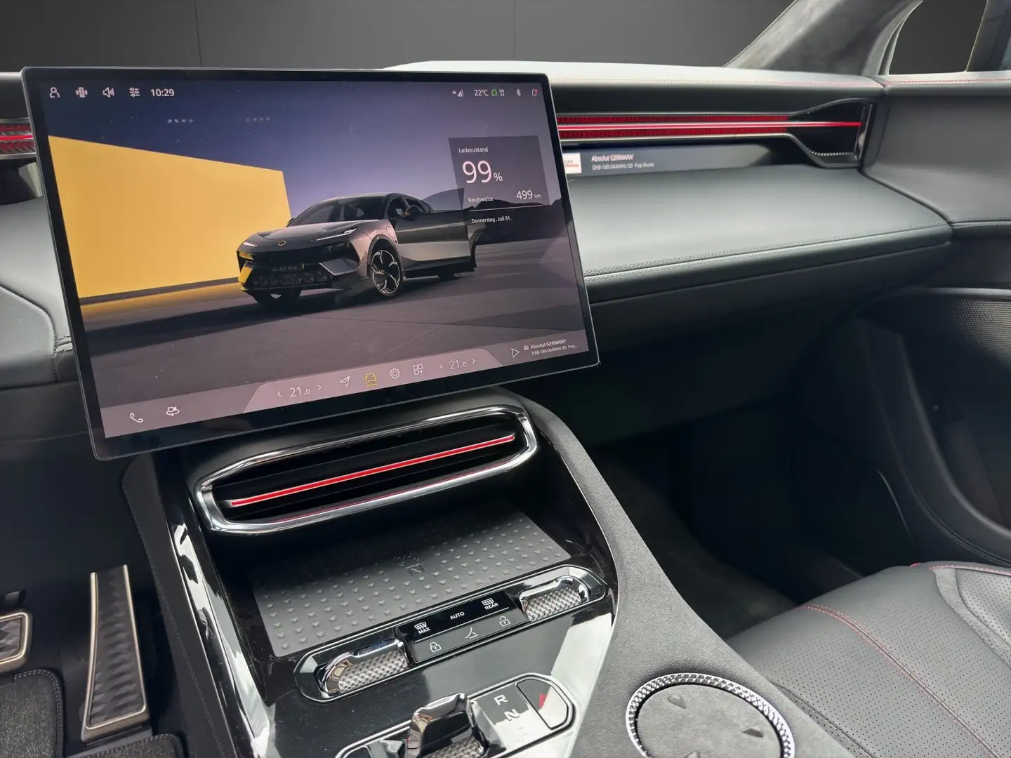2025 Lotus Eletre, 15.256 km, Deutschland — Foto 10 z 12