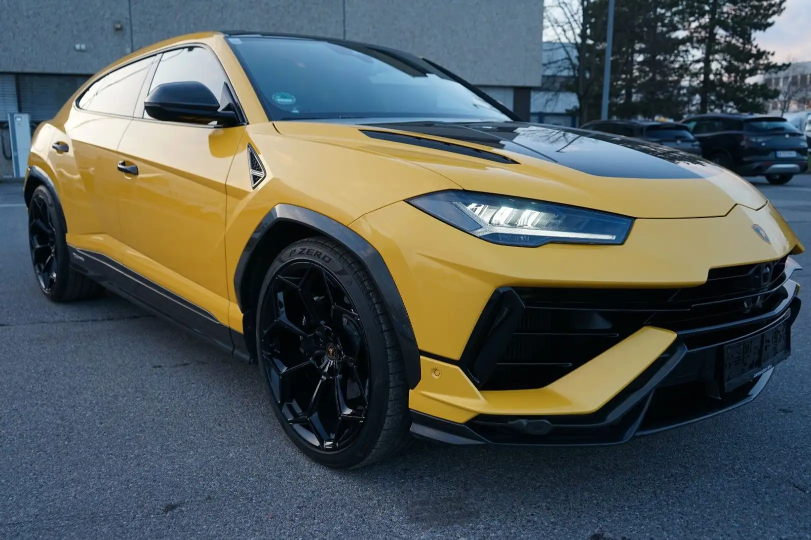 2023 Lamborghini Urus, 23.100 km, Österreich — Foto 1