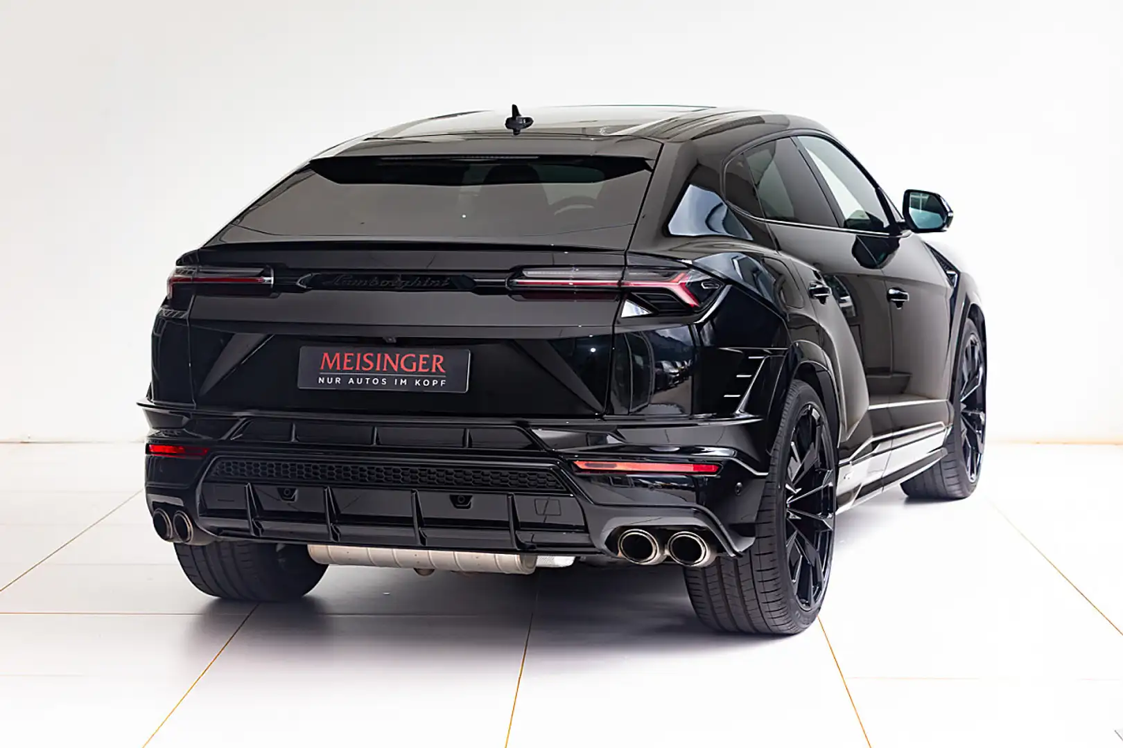 2023 Lamborghini Urus, 19.000 km, Österreich — Foto 2 z 12