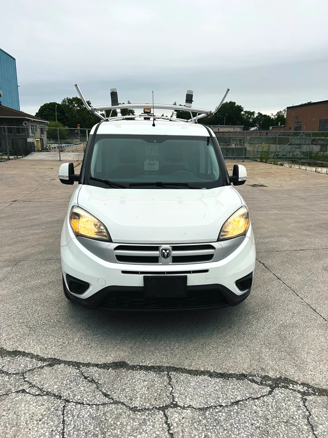 2016 RAM Promaster City, weiß, 119.200 km, Import Kanada — Foto 1