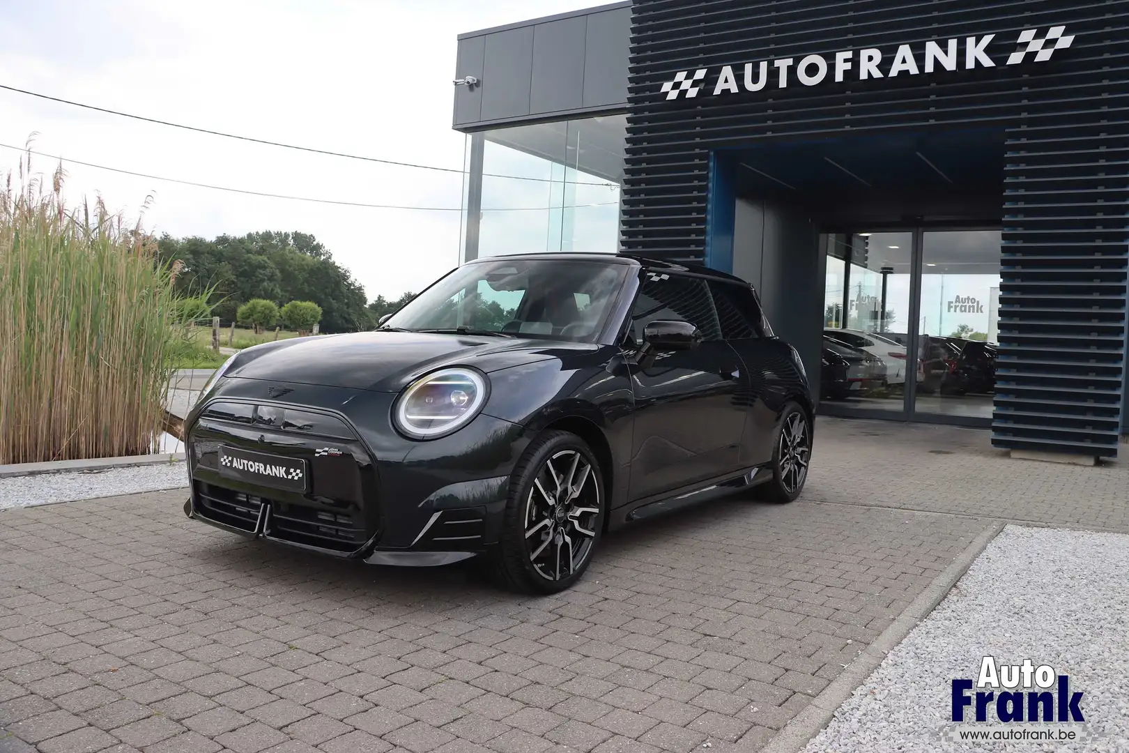 2025 MINI Cooper SE, 971 km, Belgien — Foto 3 z 12
