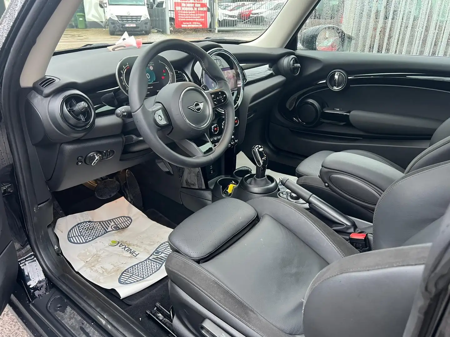 2024 MINI Cooper S, 17.000 km, Belgien — Foto 6 z 12