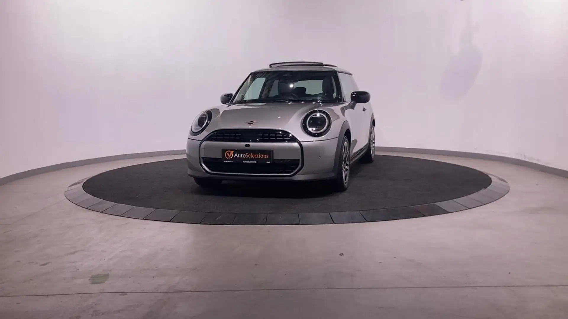 2024 MINI Cooper C, 32.500 km, Belgie — Foto 1