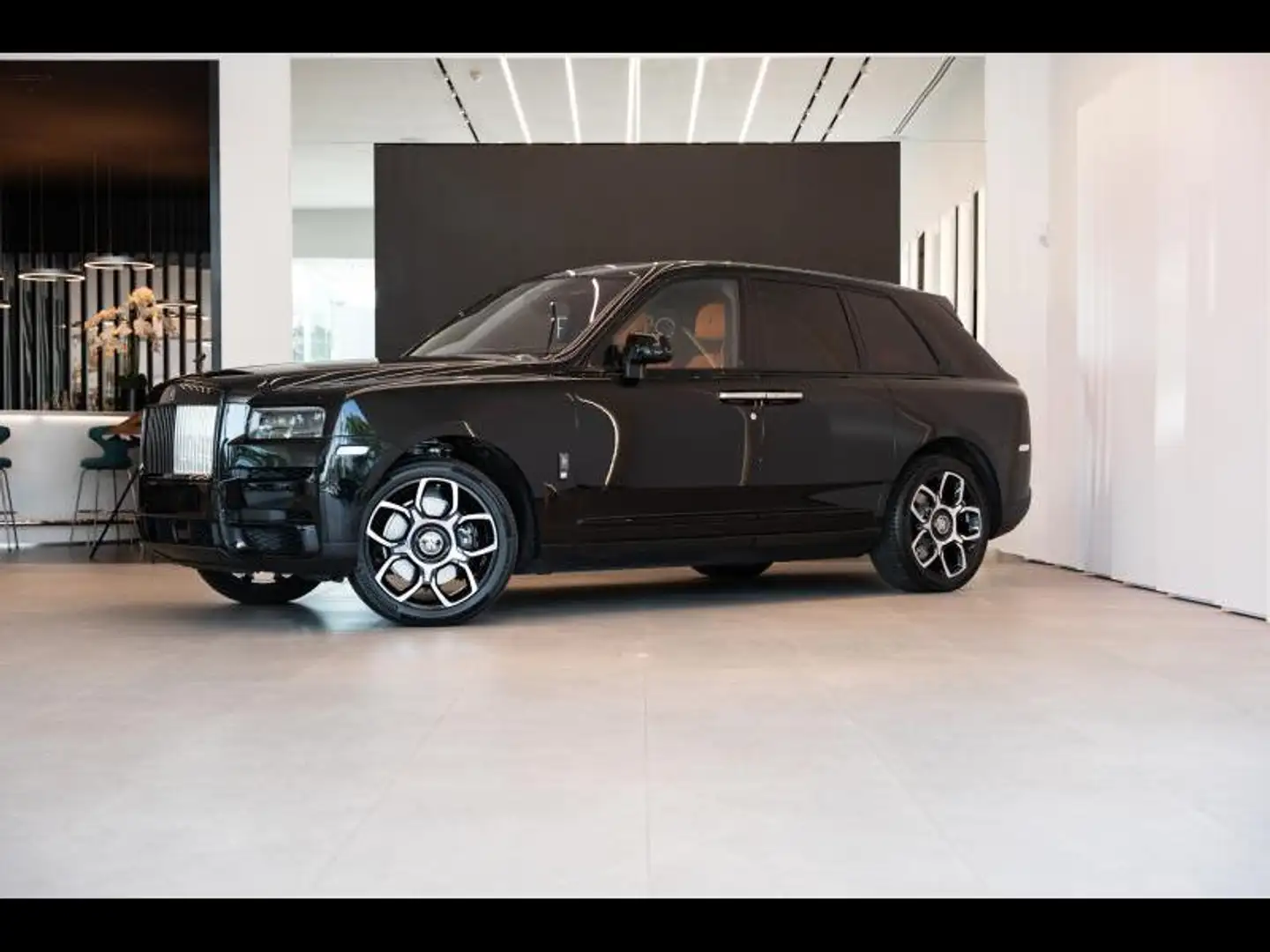 2024 Rolls-Royce Cullinan, schwarz, 7.500 km, Belgien — Foto 1
