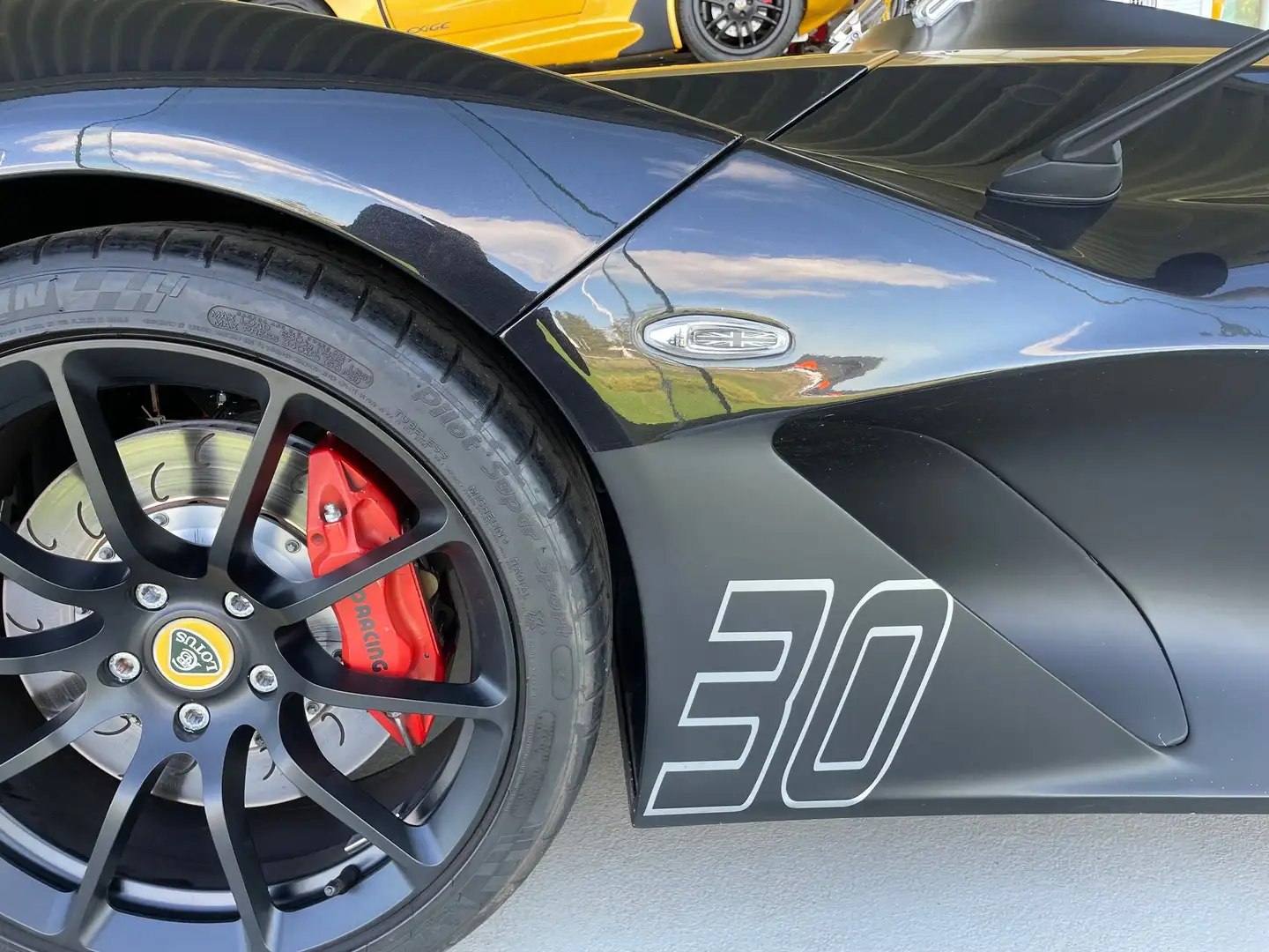 2017 Lotus 3-Eleven, 10.670 km, Belgien — Foto 4 z 8