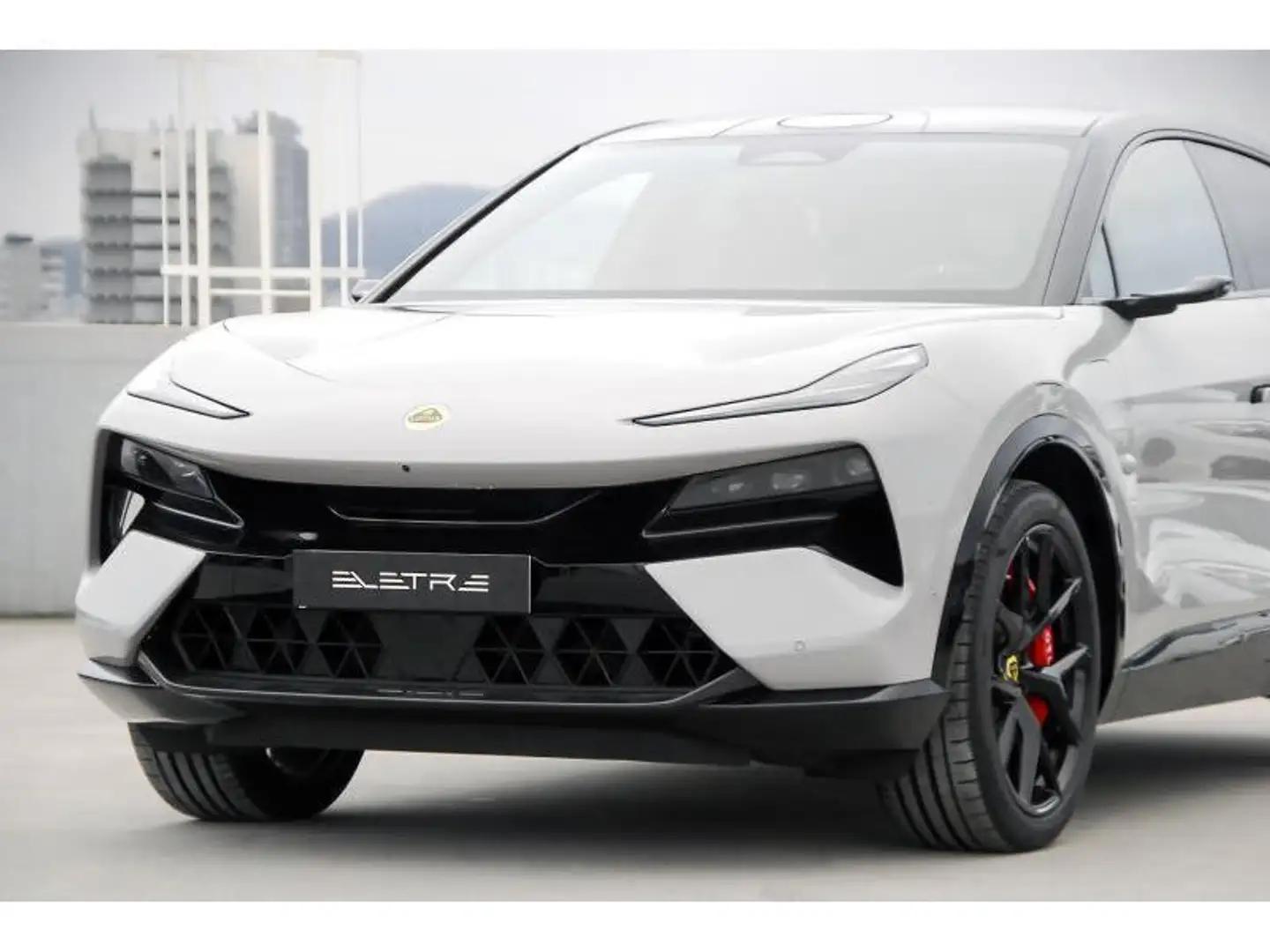 2024 Lotus Eletre, grau, 10 km, Belgien — Foto 5 z 12