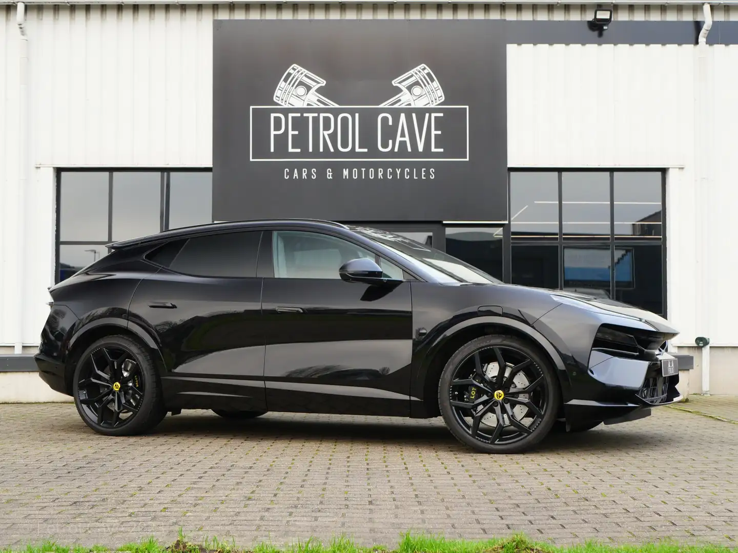 2023 Lotus Eletre, 5.500 km, Belgien — Foto 1