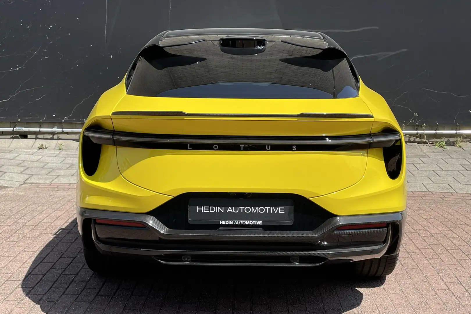 2025 Lotus Eletre, 3.476 km, Belgien — Foto 7 z 12