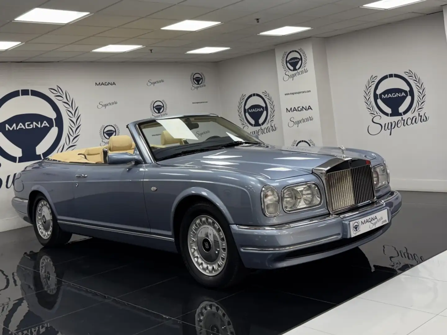 2000 Rolls-Royce Corniche, 31.000 km, Spanien — Foto 1