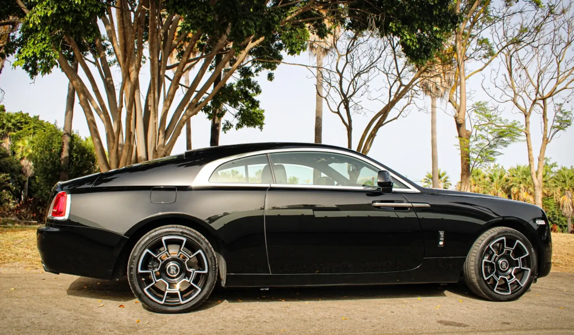 2017 Rolls-Royce Wraith, schwarz, 29.000 km, Spanien — Foto 2 z 12