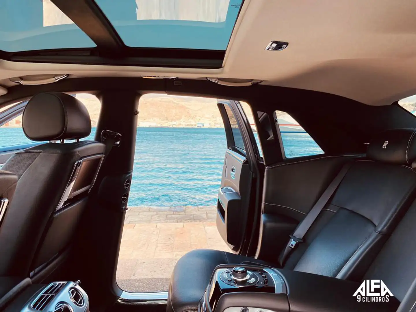 2012 Rolls-Royce Ghost, 165.000 km, Spanien — Foto 11 z 11