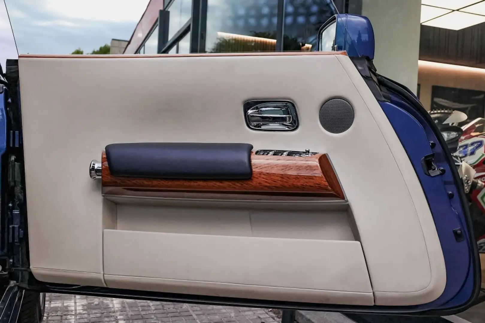 2011 Rolls-Royce Phantom, 45.000 km, Spanien — Foto 10 z 12