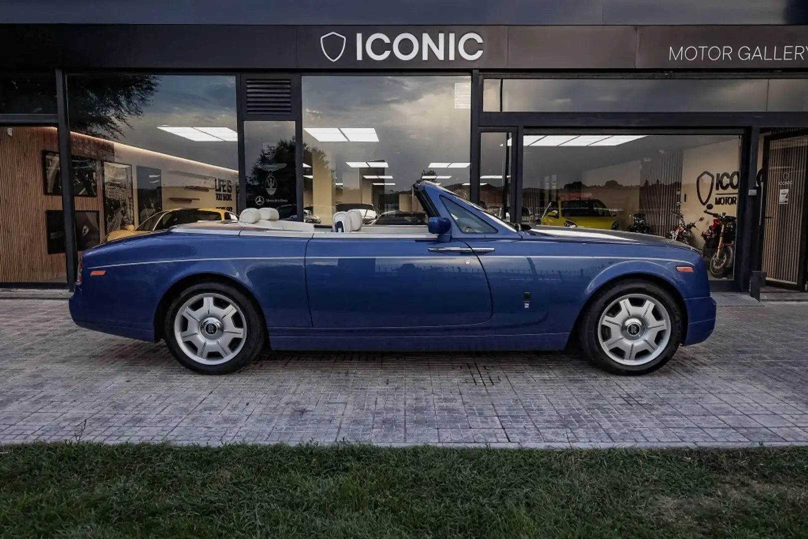 2011 Rolls-Royce Phantom, 45.000 km, Spanien — Foto 5 z 12