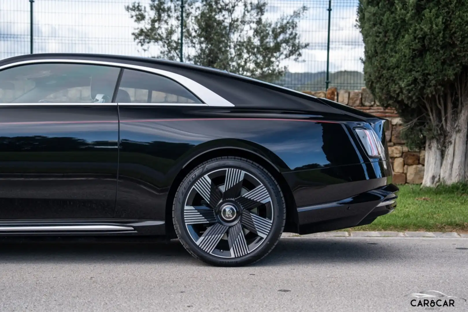 2025 Rolls-Royce Spectre, 4.000 km, Spanien — Foto 11 z 12