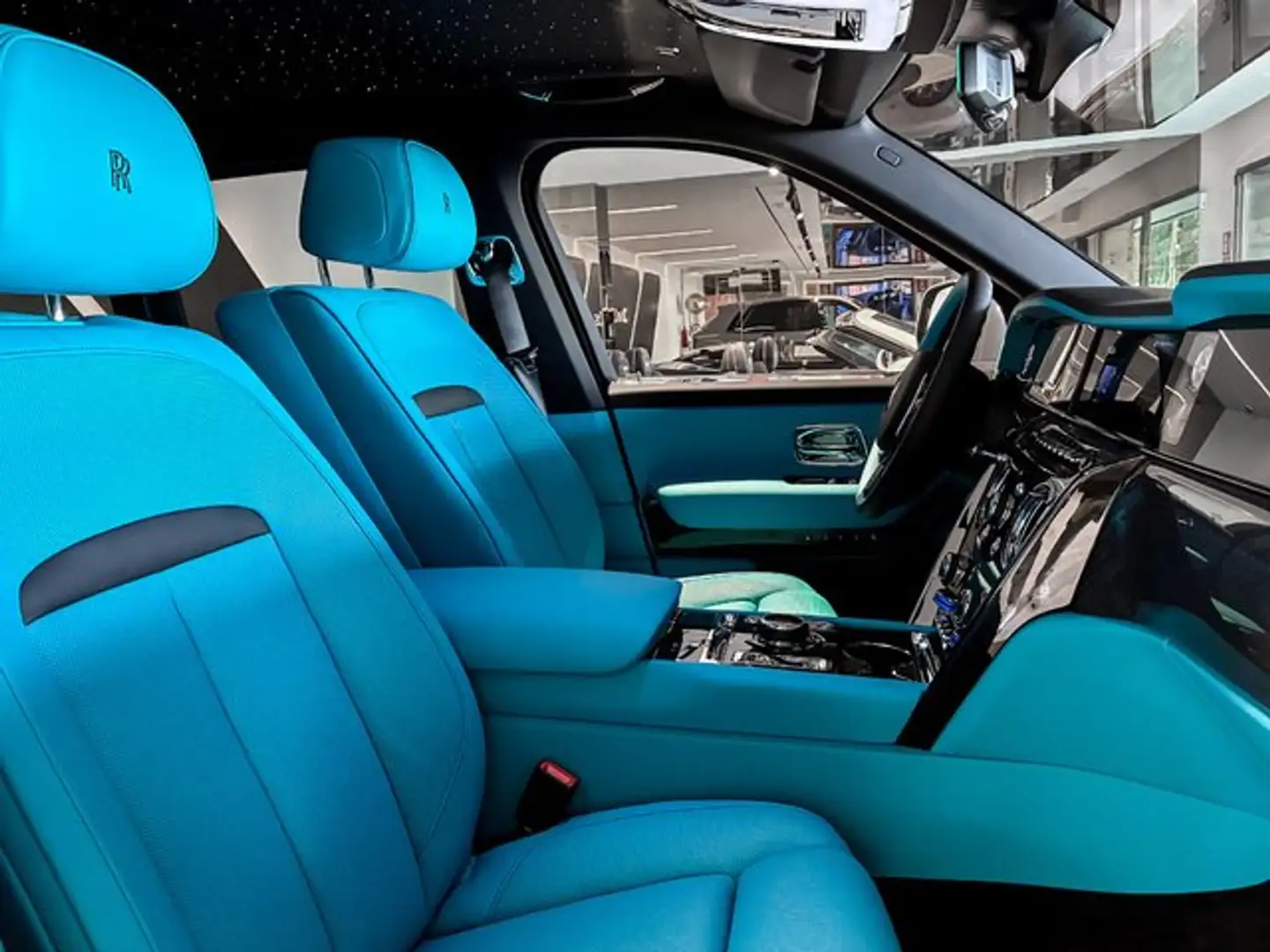 2026 Rolls-Royce Cullinan, 10 km, Spanien — Foto 6 z 12