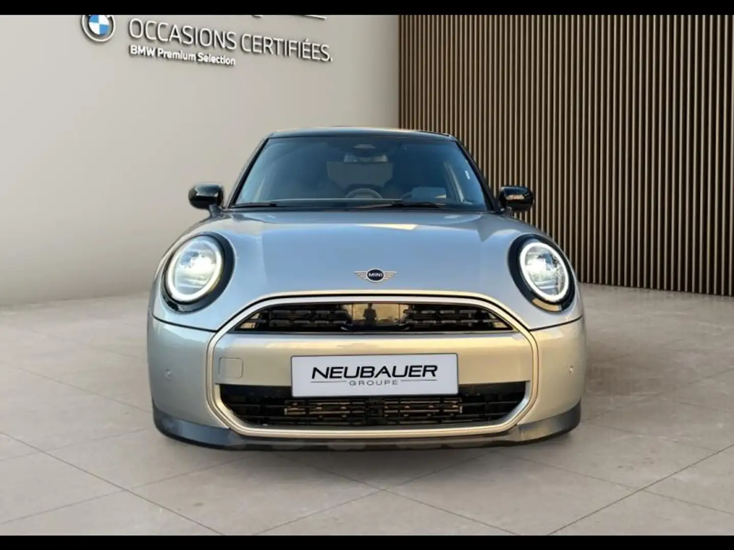 2025 MINI Cooper, 19.038 km, Frankreich — Foto 8 z 12
