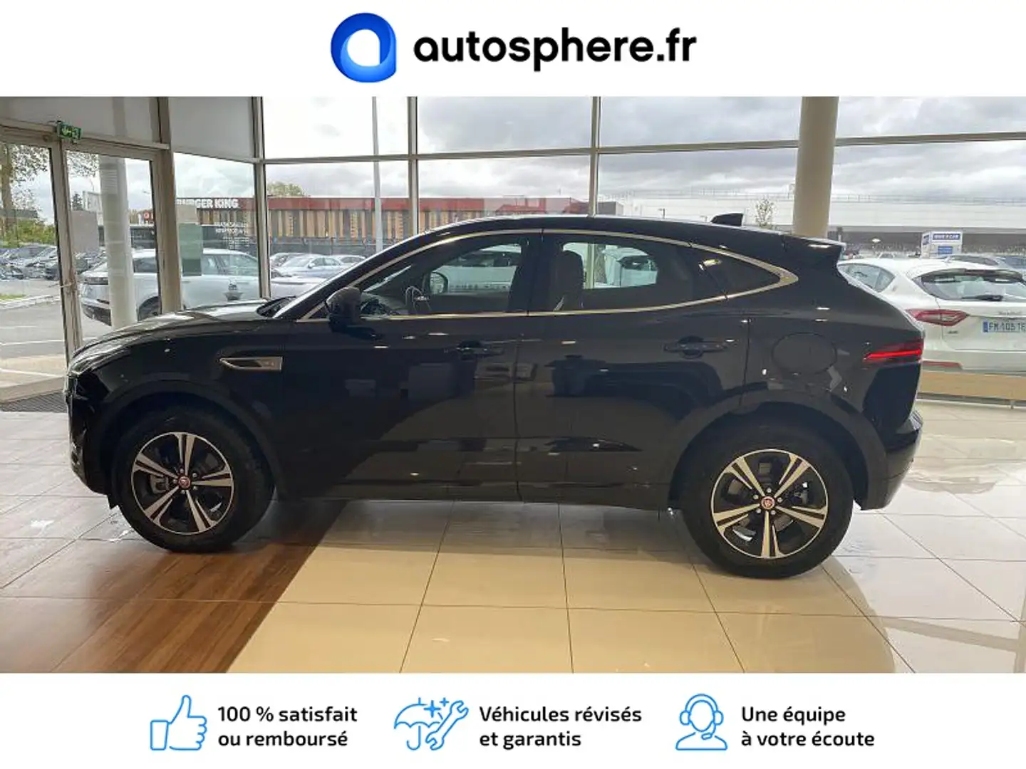 2022 Jaguar E-Pace, 46.345 km, Frankreich — Foto 3 z 12
