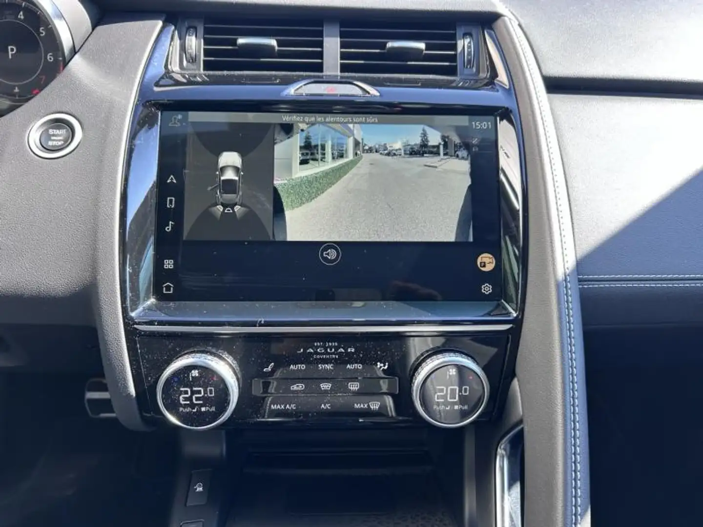 2023 Jaguar E-Pace, 4.500 km, Frankreich — Foto 8 z 12