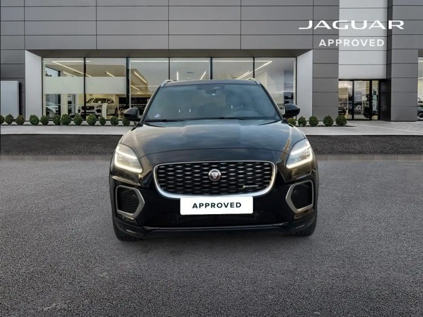 2023 Jaguar E-Pace, 17.780 km, Frankreich — Foto 5 z 12