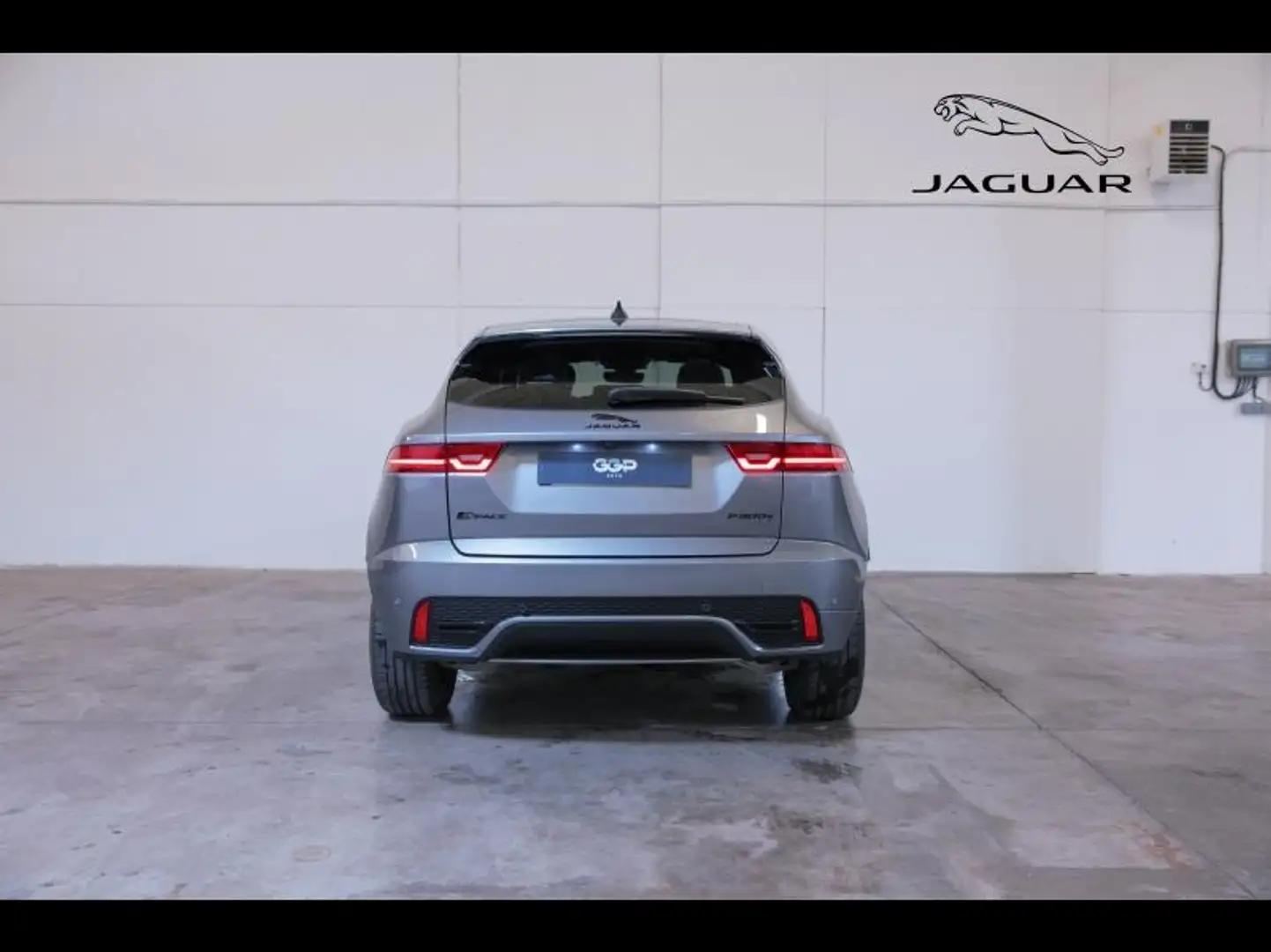 2022 Jaguar E-Pace, 32.000 km, Frankreich — Foto 5 z 12