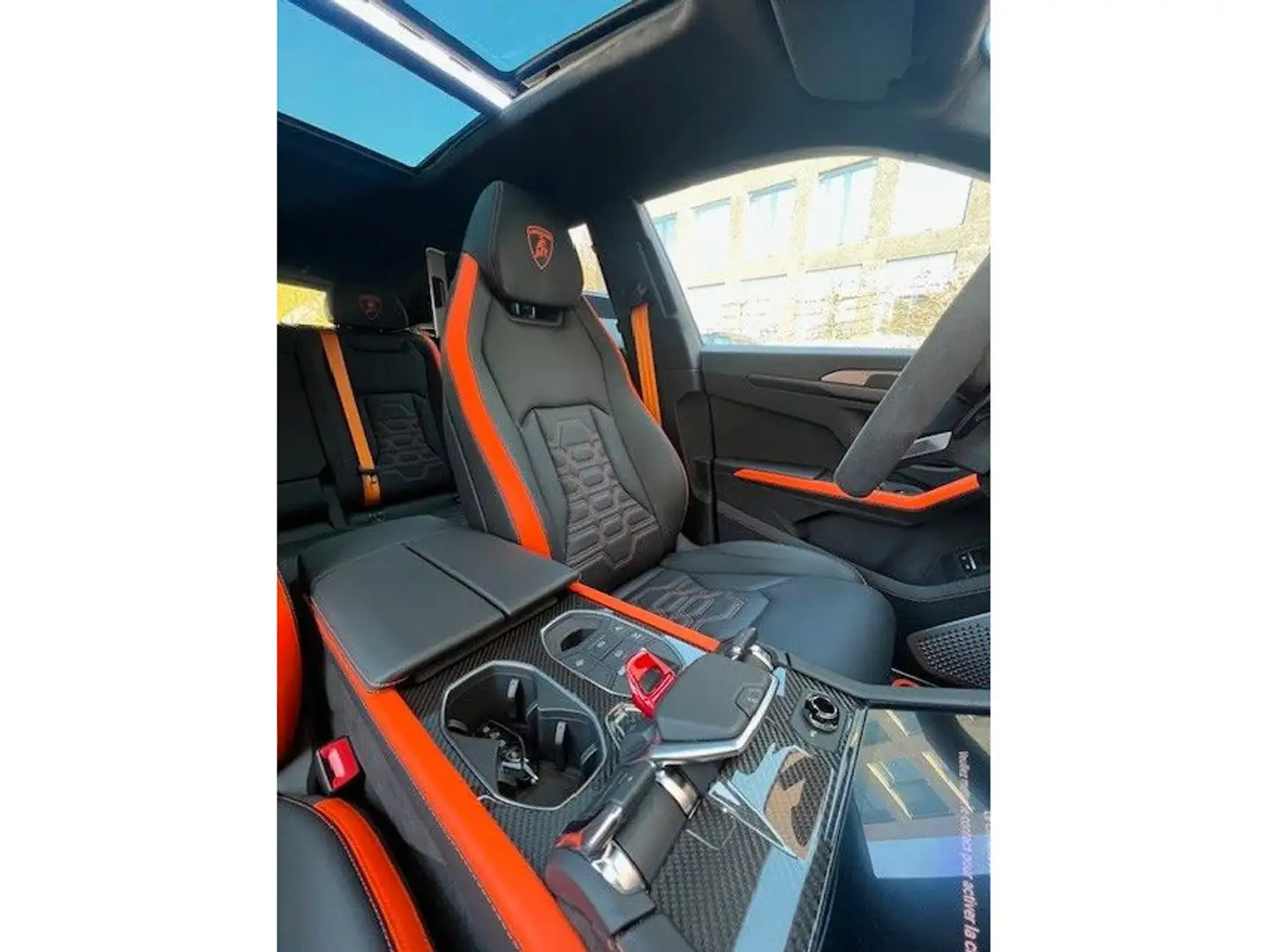 2026 Lamborghini Urus, orange, 58 km, Frankreich — Foto 10 z 12