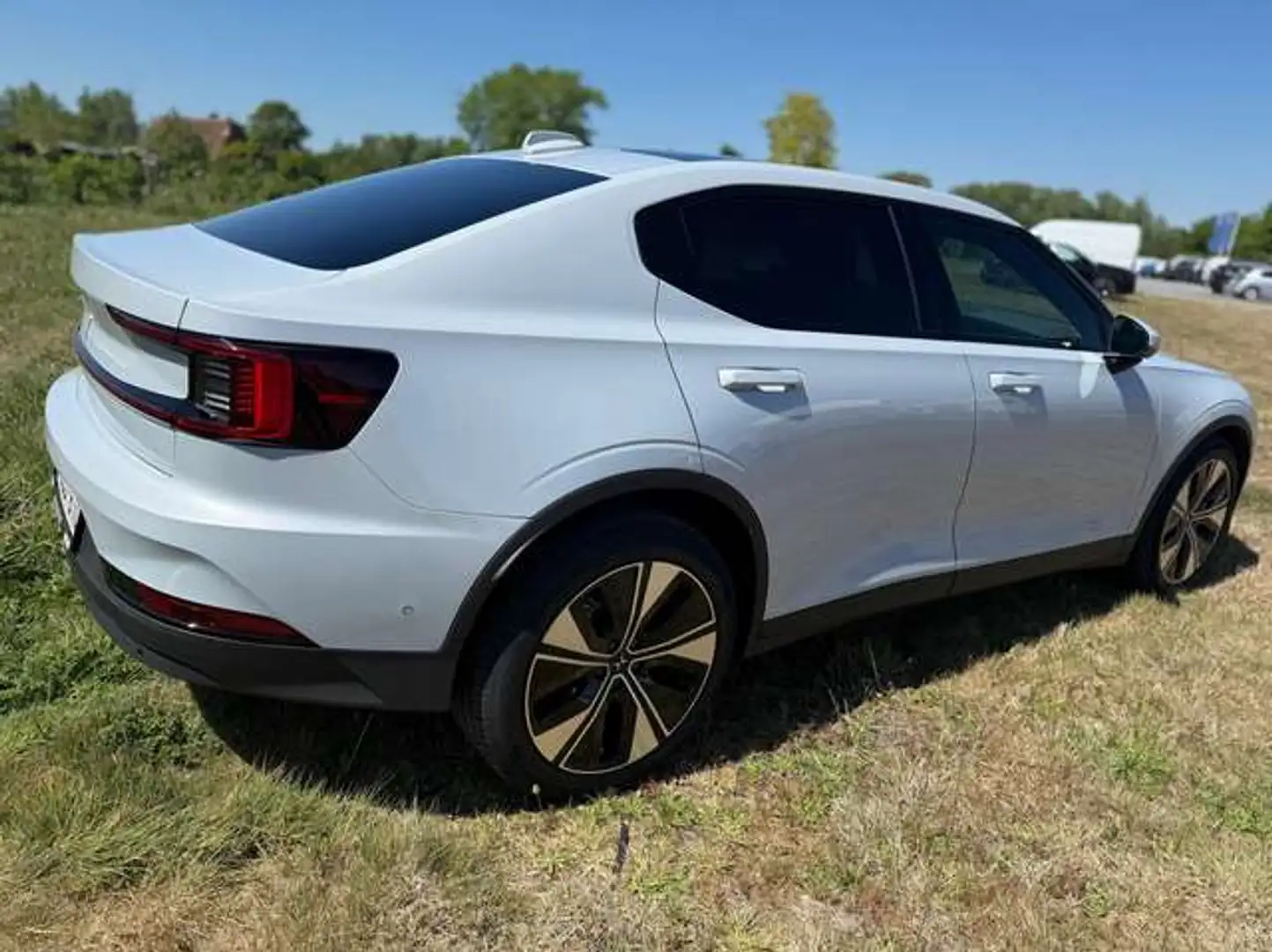 2024 Polestar 2, 92.455 km, Frankreich — Foto 5 z 12