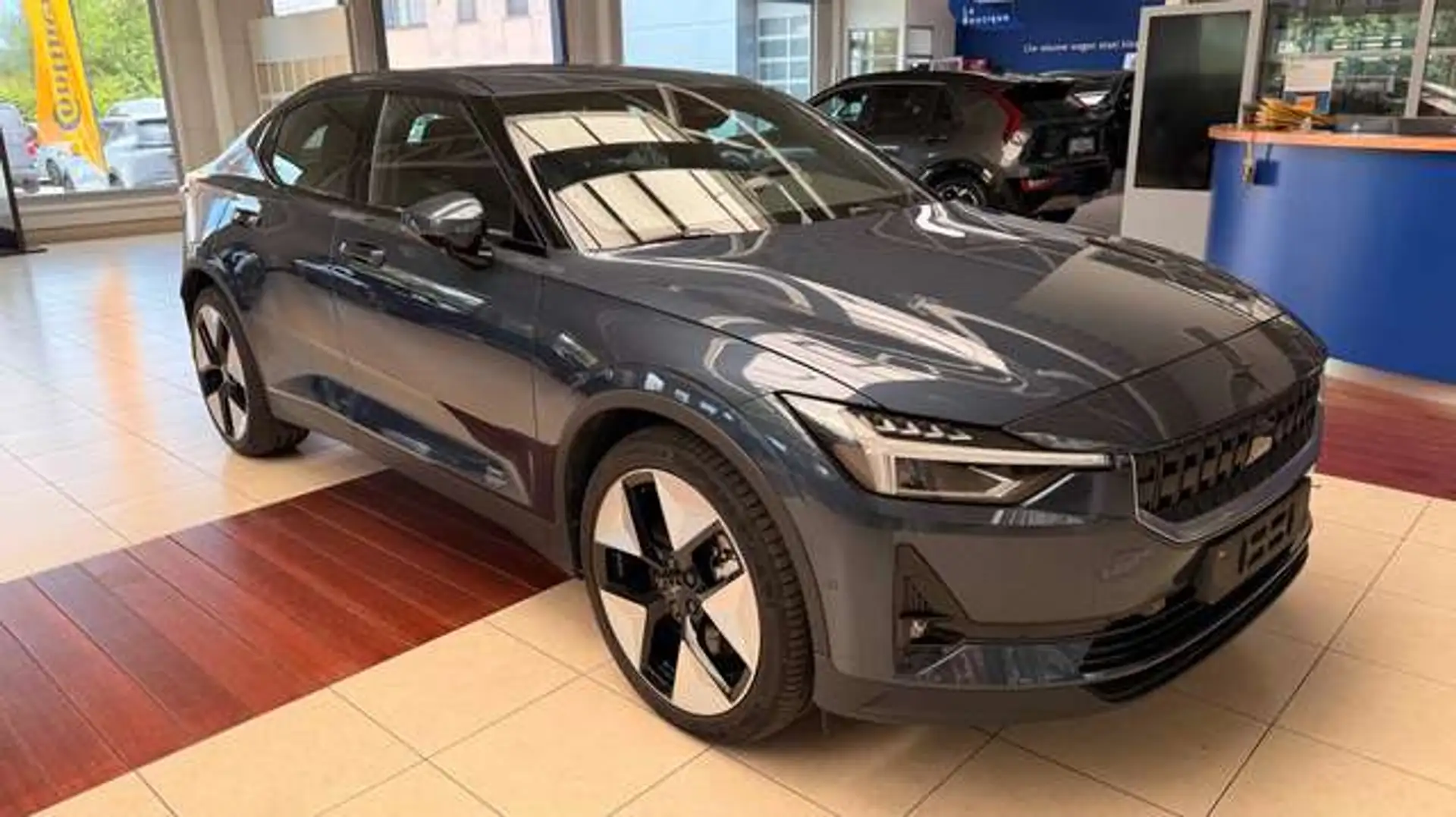 2022 Polestar 2, 63.973 km, Frankreich — Foto 3 z 12