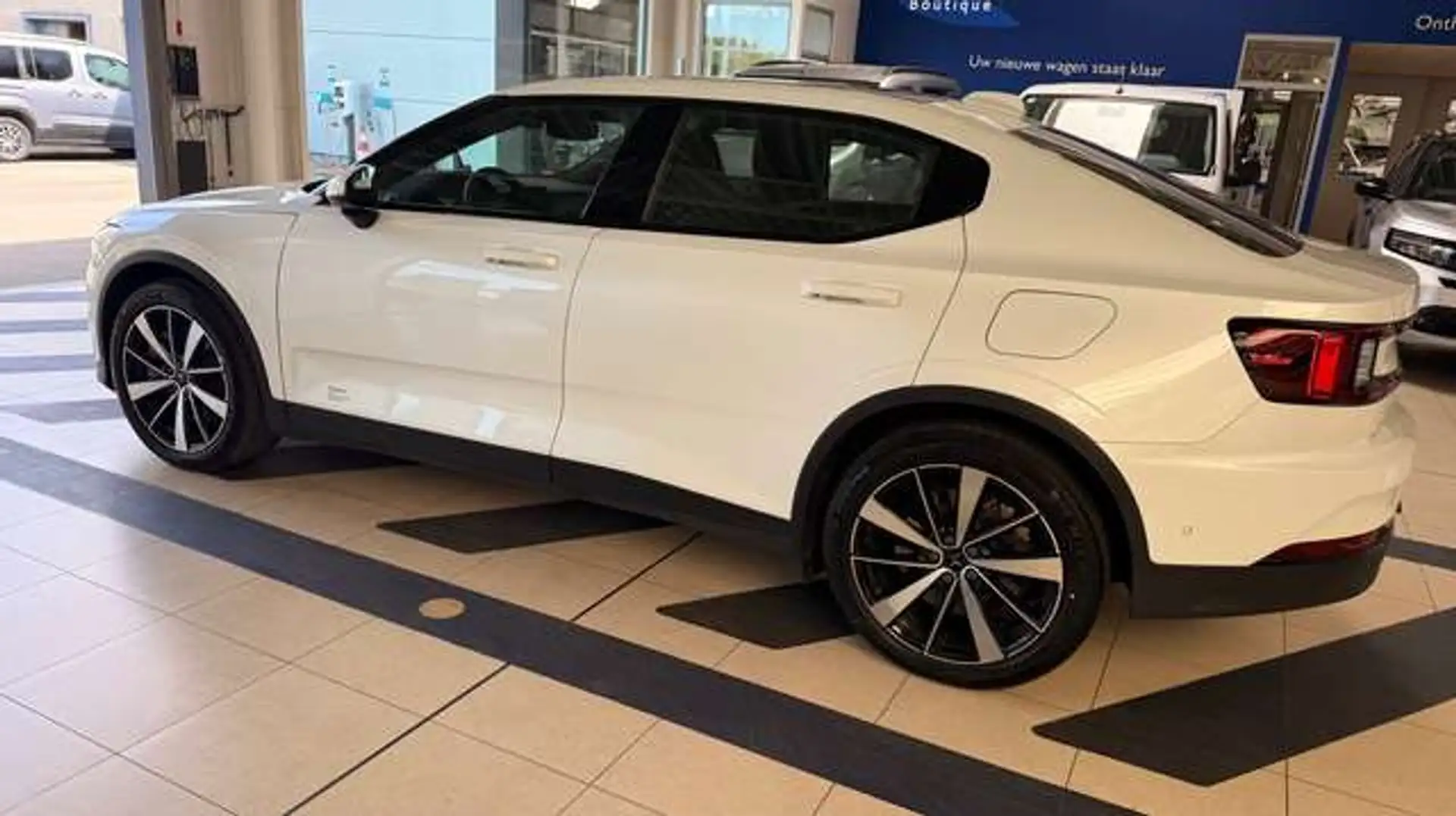 2022 Polestar 2, 134.563 km, Frankreich — Foto 3 z 12