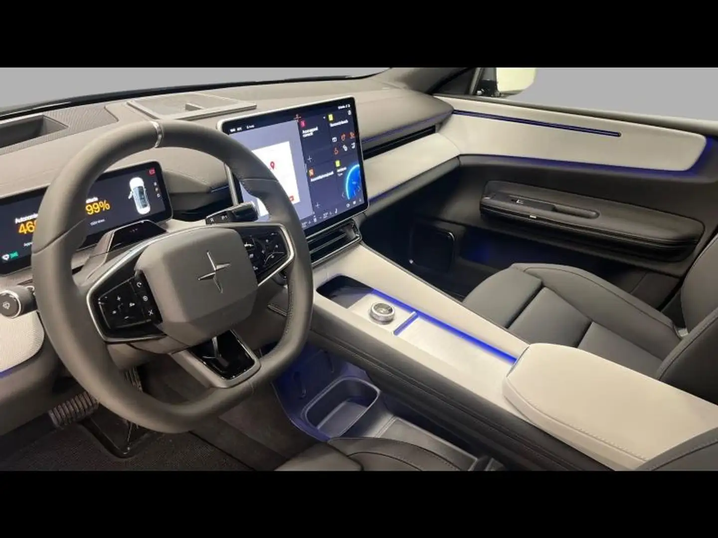 2026 Polestar 2, 4.900 km, Frankreich — Foto 9 z 12