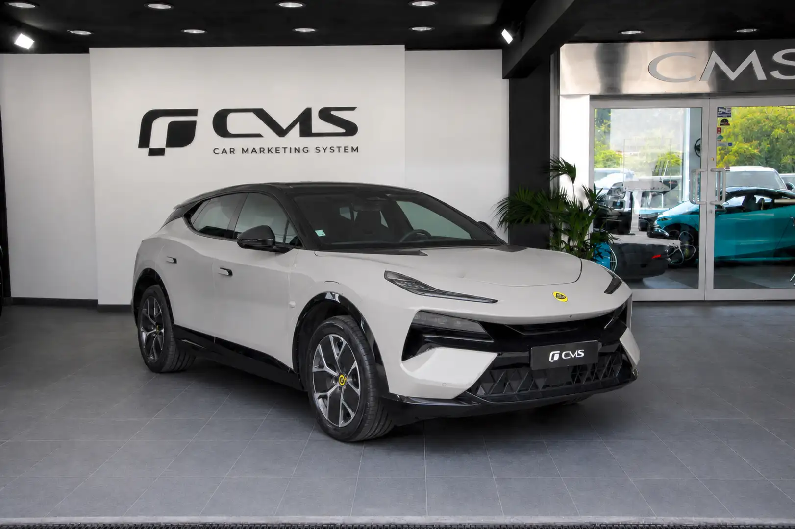 2023 Lotus Eletre, 22.000 km, Frankreich — Foto 1