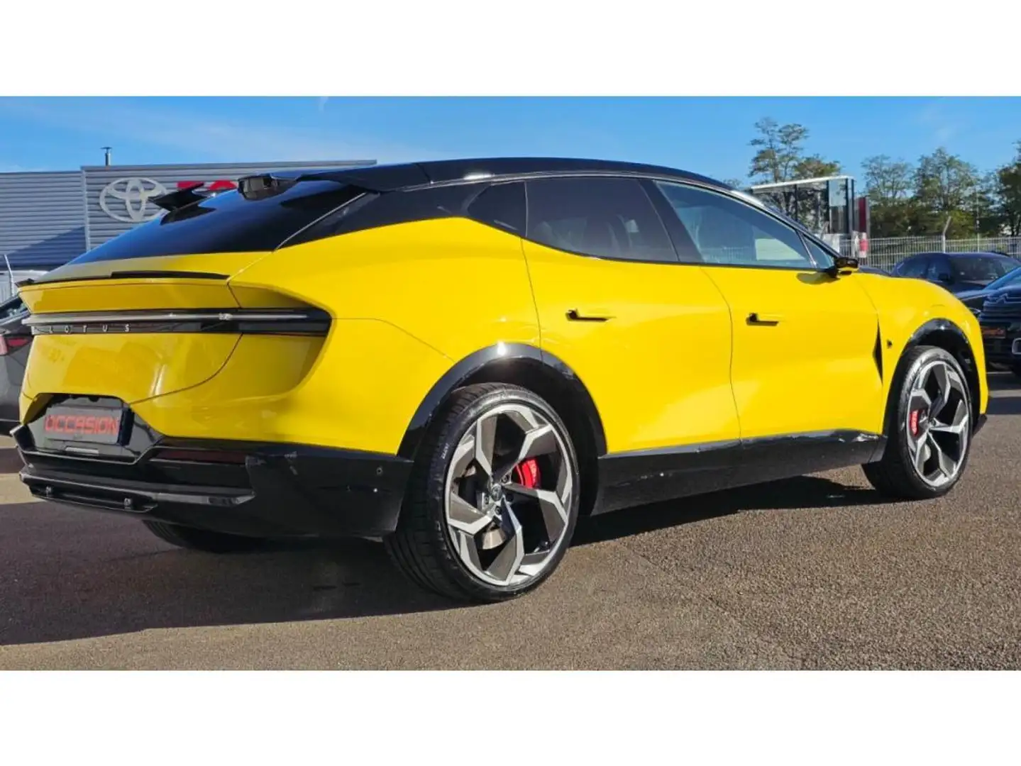 2024 Lotus Eletre, 30.958 km, Frankreich — Foto 3 z 12