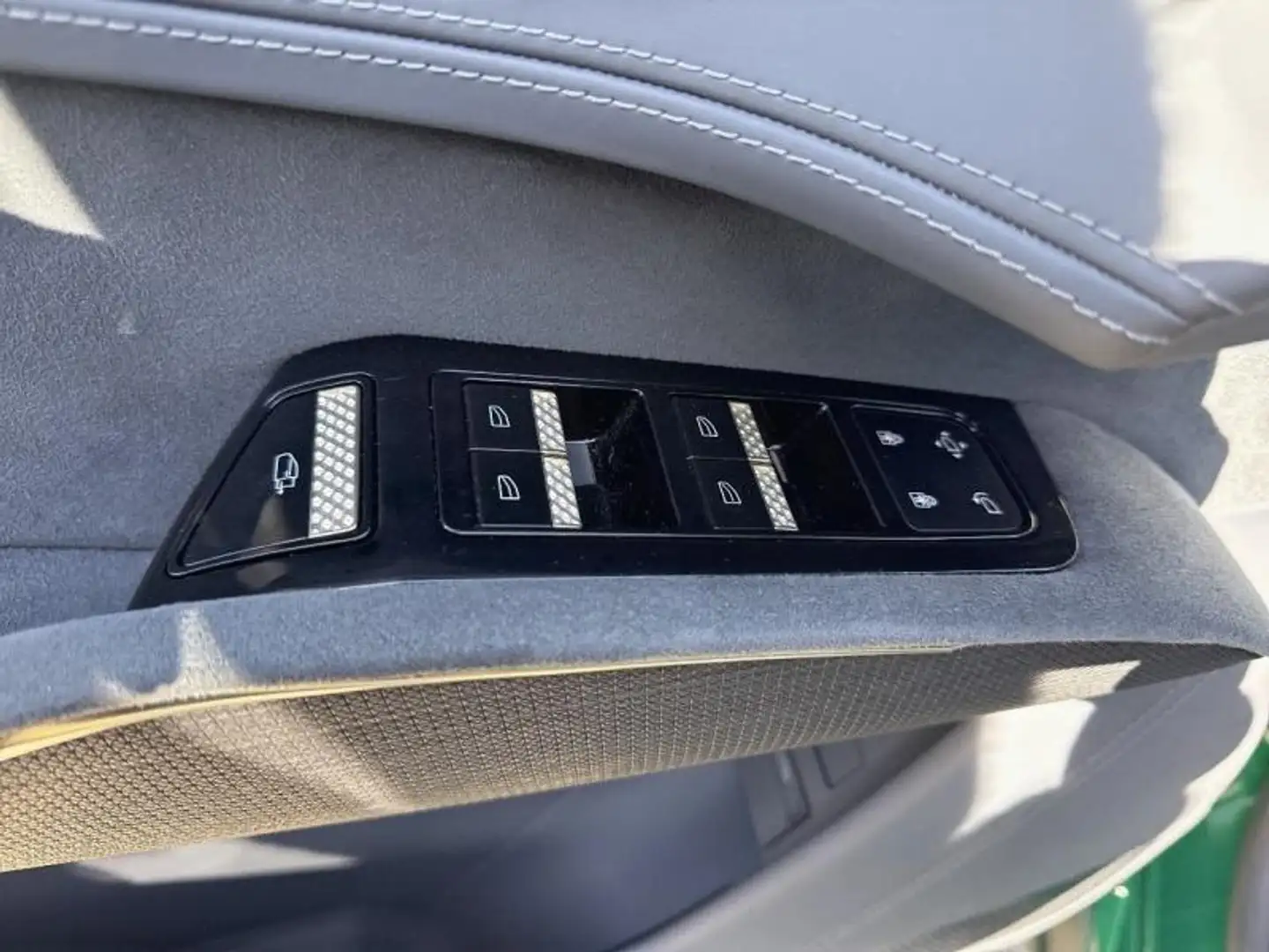 2024 Lotus Eletre, 16.776 km, Frankreich — Foto 11 z 12