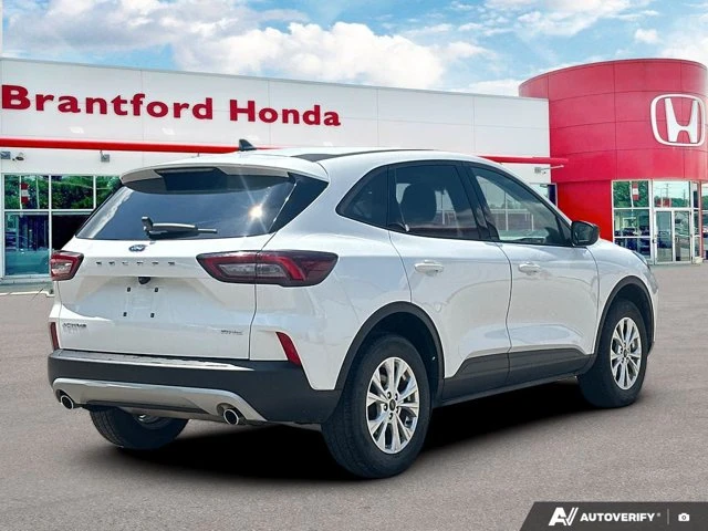 2025 Ford Escape Active, weiß, 59.155 km, Import Kanada — Foto 7 z 20