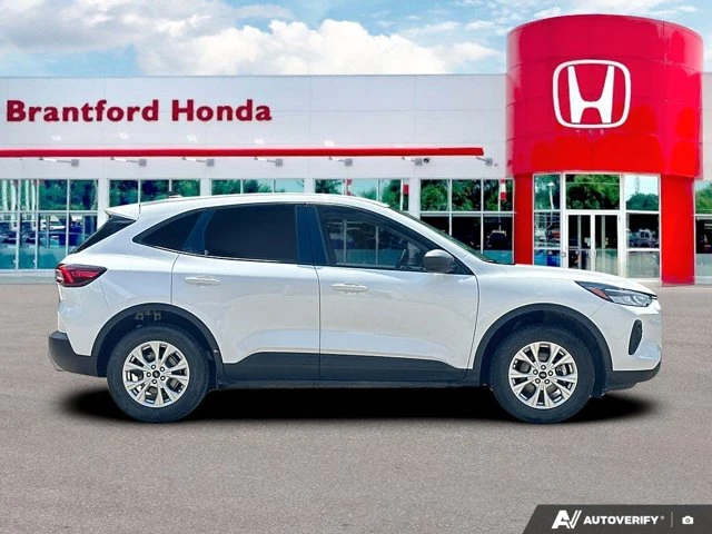 2025 Ford Escape Active, weiß, 59.155 km, Import Kanada — Foto 8 z 20