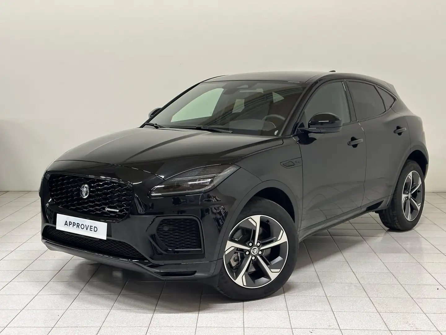 2025 Jaguar E-Pace, 30.000 km, Italien — Foto 1