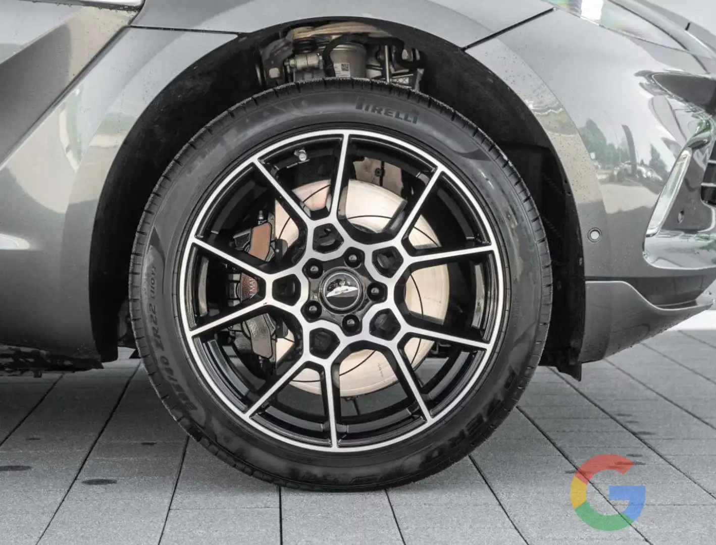2024 Aston Martin DBX, 20.000 km, Italien — Foto 8 z 9