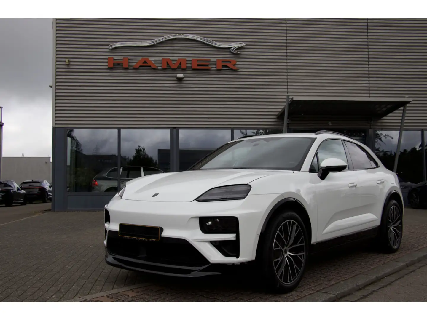 2025 Porsche Macan, 15.400 km, Luxemburg — Foto 1