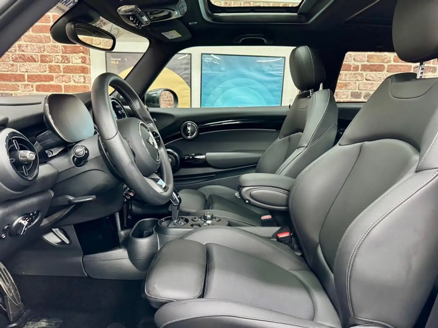 2023 MINI John Cooper Works, 11.305 km, Luxemburg — Foto 5 z 8