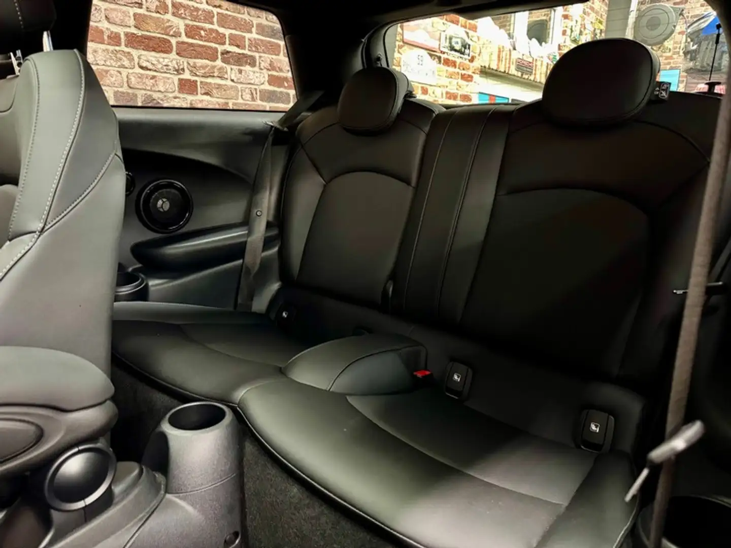 2023 MINI John Cooper Works, 11.305 km, Luxemburg — Foto 6 z 8