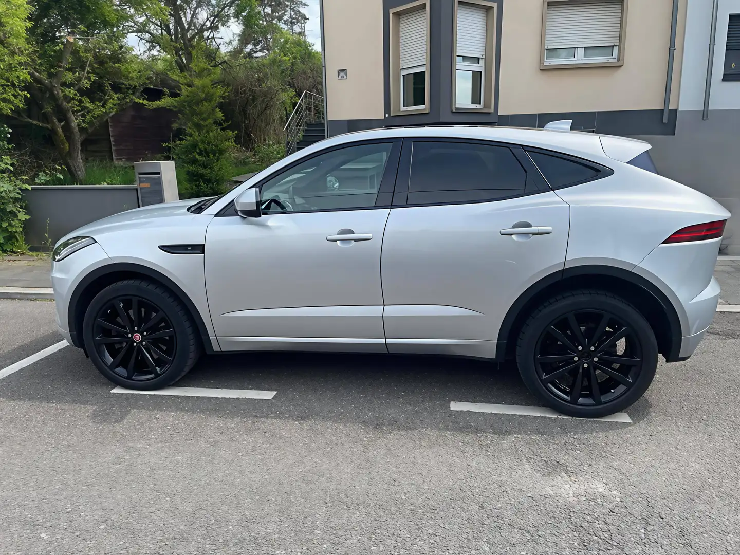 2019 Jaguar E-Pace, 95.500 km, Luxemburg — Foto 1