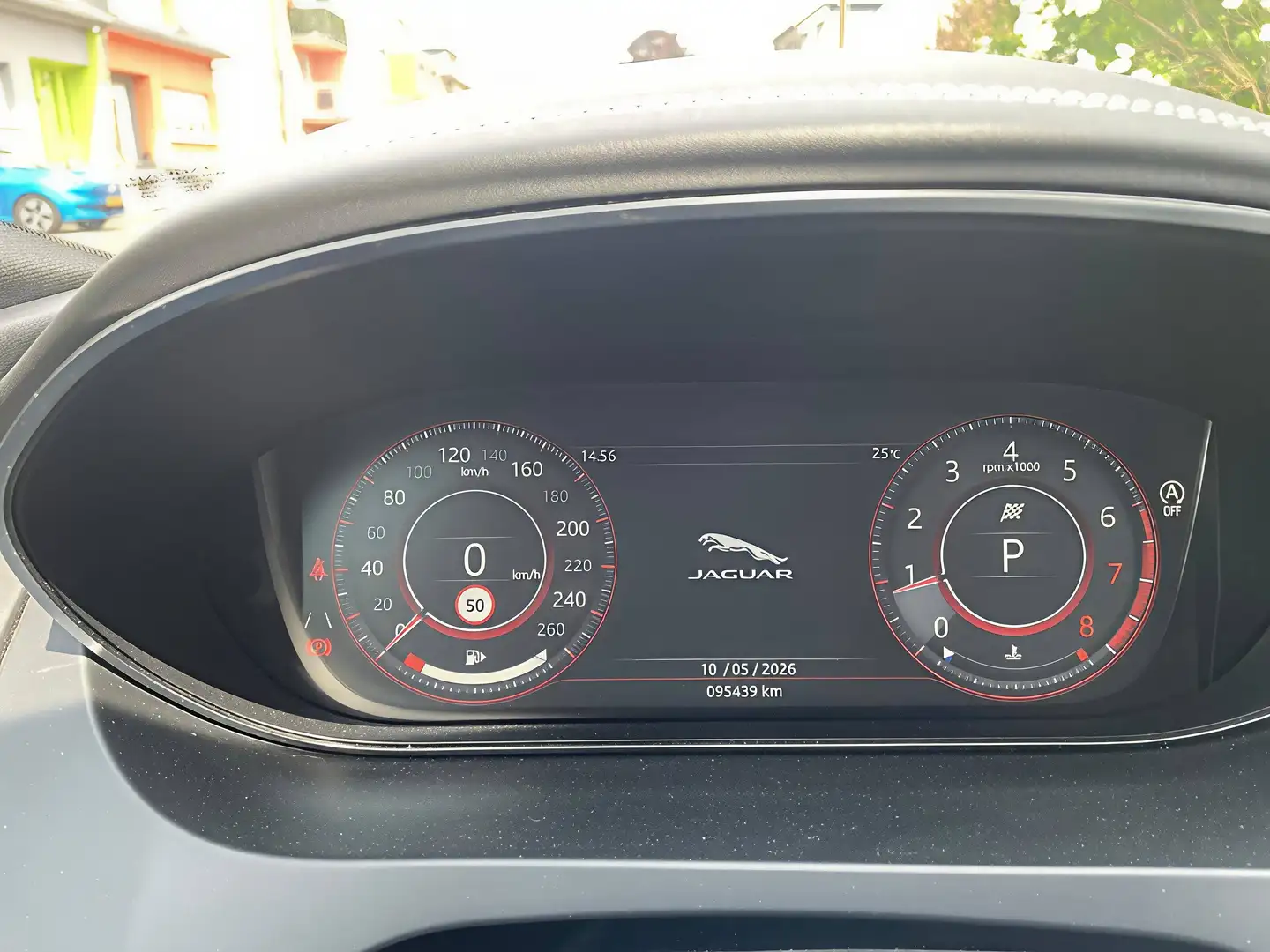 2019 Jaguar E-Pace, 95.500 km, Luxemburg — Foto 4 z 8