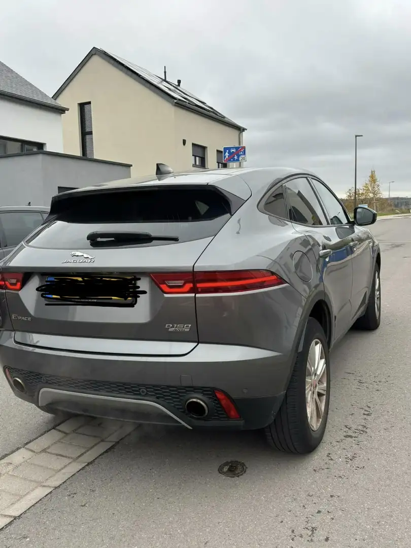 2020 Jaguar E-Pace, 137.365 km, Luxemburg — Foto 3 z 5
